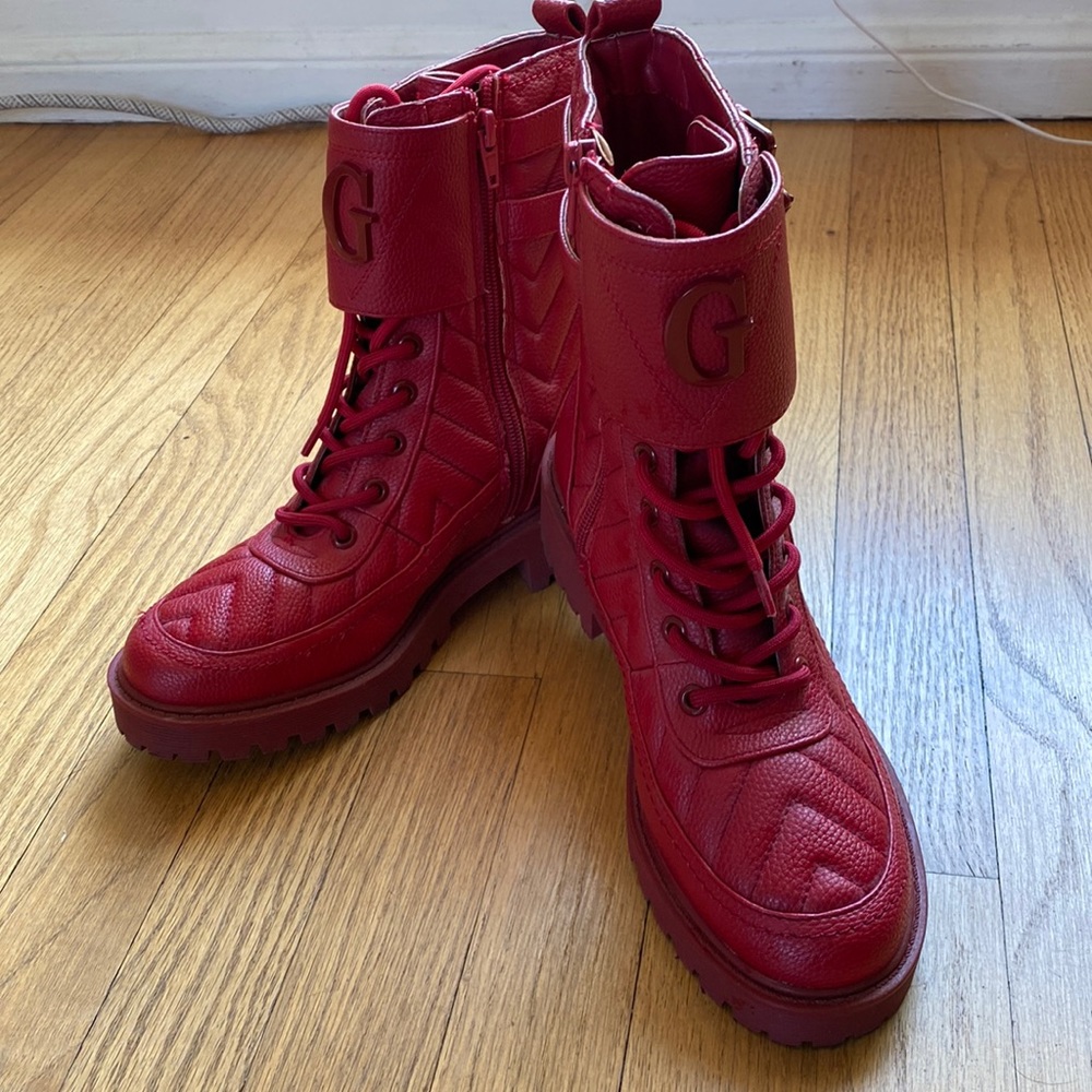 Guess combat boots in RED 6 1/2. One owner Me non smoking home excellent shape